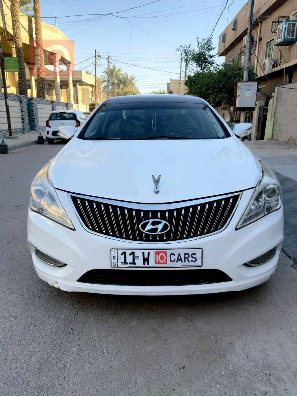 هيونداي أزيرا